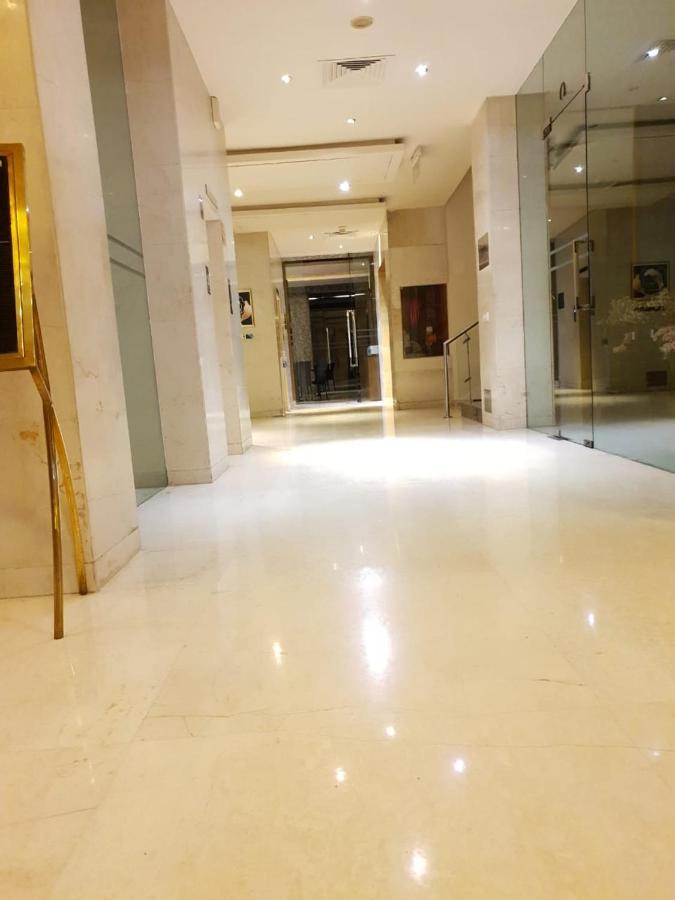 Udman Hotel Panchshila Park Nova Deli Exterior foto