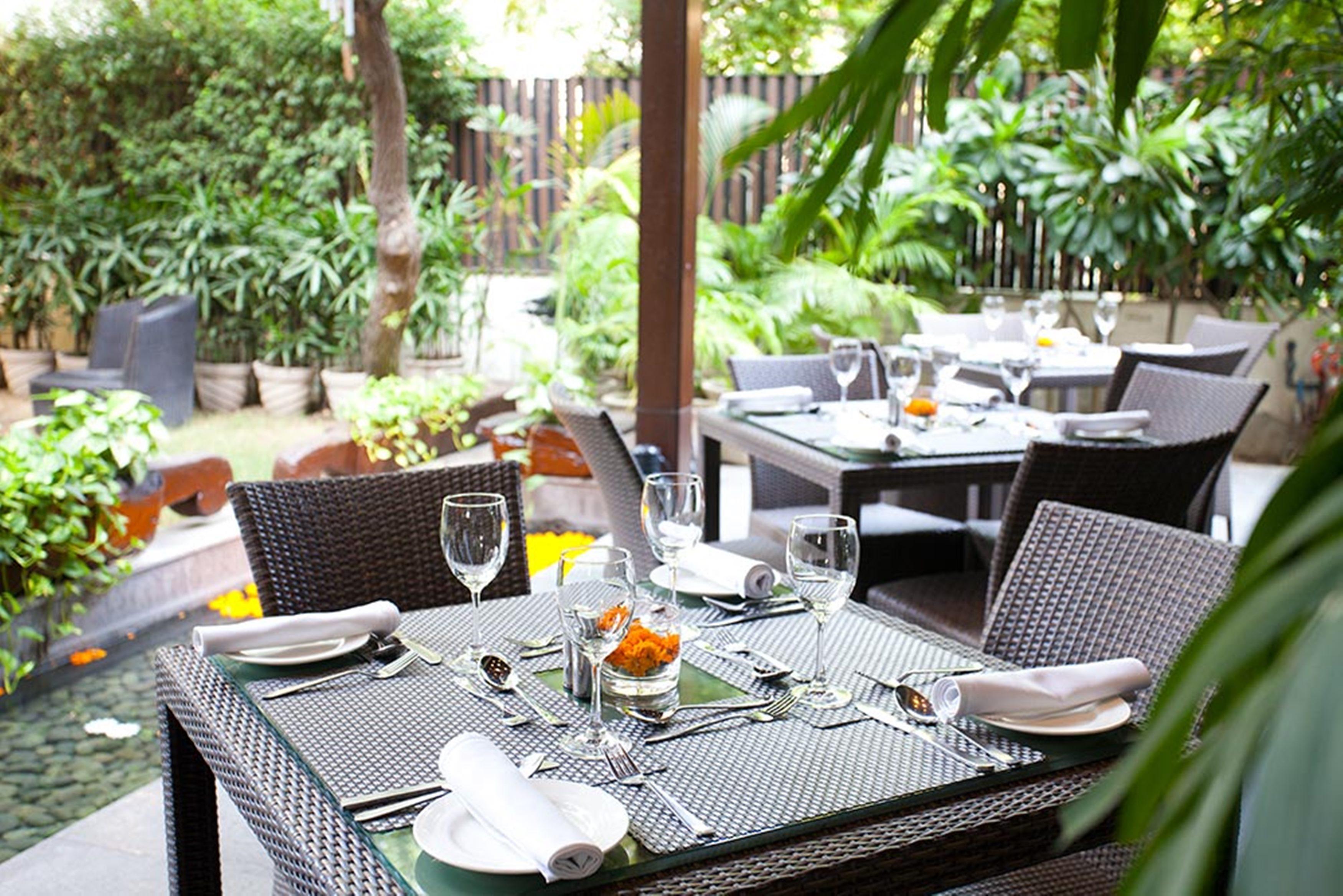 Udman Hotel Panchshila Park Nova Deli Exterior foto
